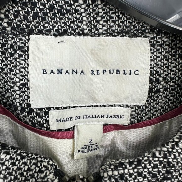 3/$25 Banana Republic Tweed Blazer Jacket 2 Fringe Trim Zip Up Collarless Black - Picture 3 of 8